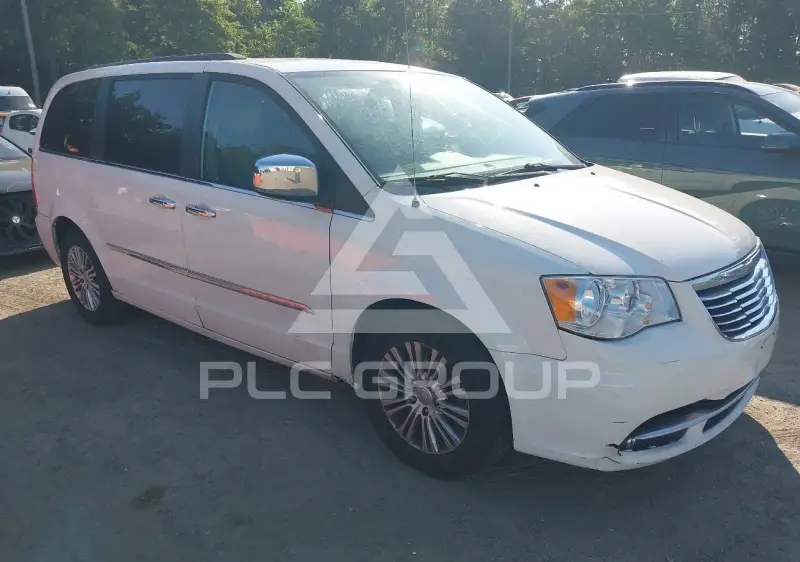 2013 Chrysler TOWN & COUNTRY фото