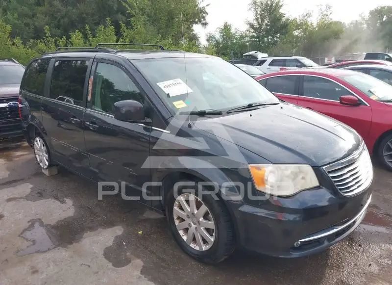 2013 Chrysler TOWN & COUNTRY photo