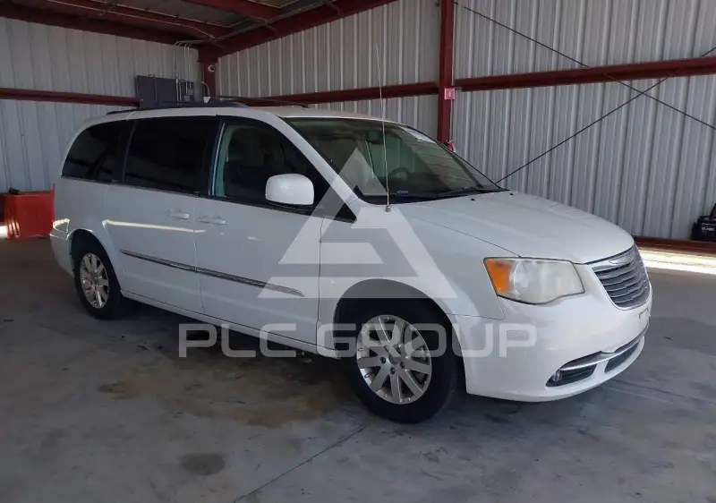 2013 Chrysler TOWN & COUNTRY photo