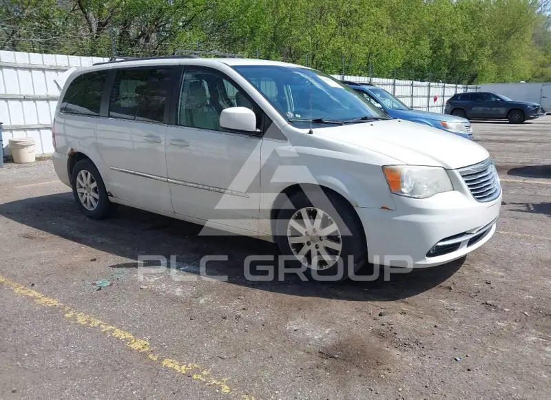 2013 Chrysler TOWN & COUNTRY фото