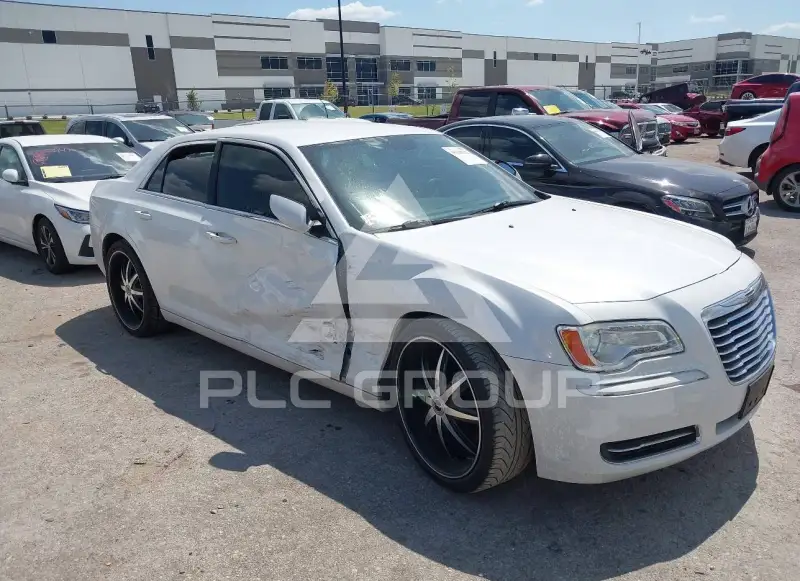 2013 Chrysler 300 photo