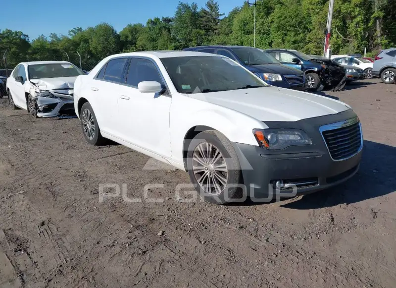 2013 Chrysler 300 фото