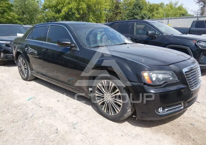 2013 Chrysler 300 фото