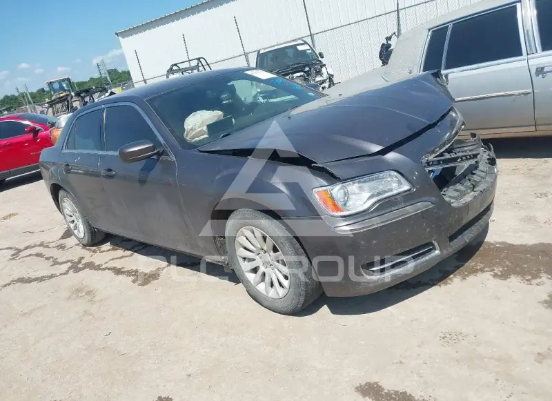 2013 Chrysler 300 photo