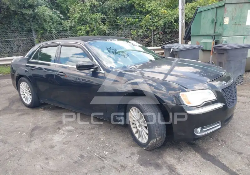 2013 Chrysler 300 photo