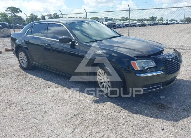 2013 Chrysler 300 photo