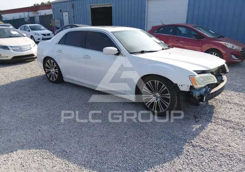 2013 Chrysler 300 фото