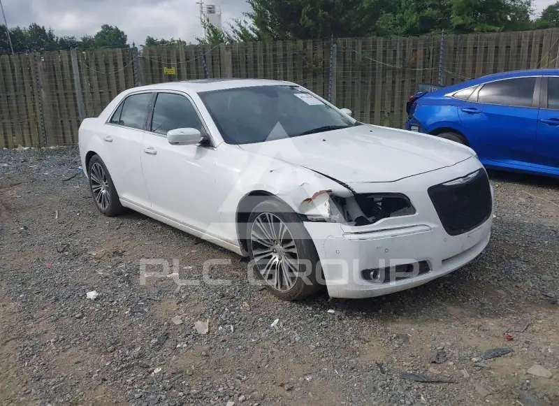 2013 Chrysler 300 photo