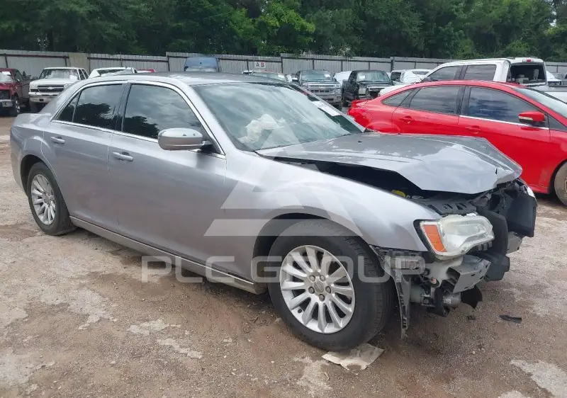 2013 Chrysler 300 photo