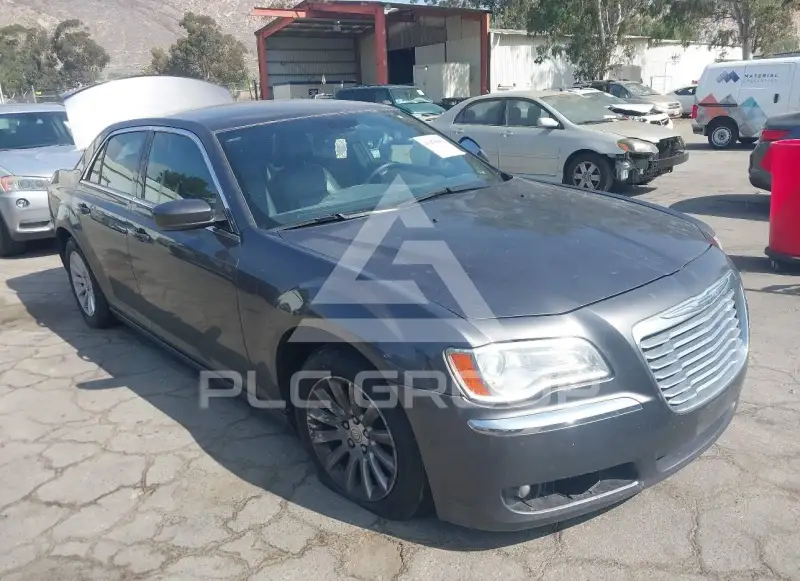 2013 Chrysler 300 photo