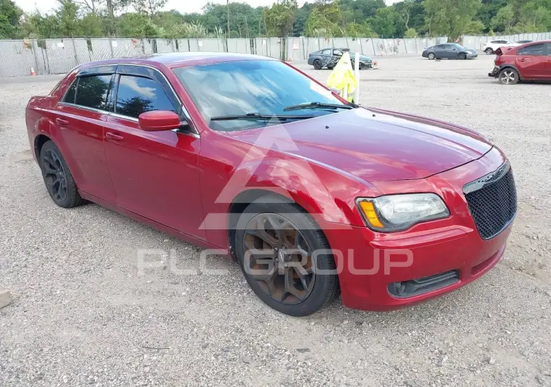 2013 Chrysler 300 фото
