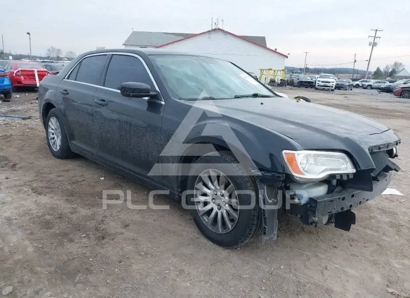 2013 Chrysler 300 фото
