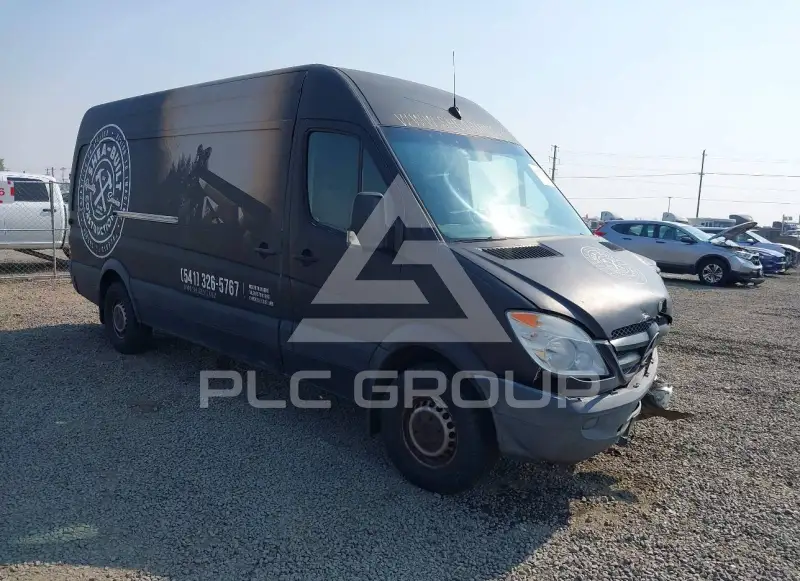 2013 Mercedes Benz Sprinter photo