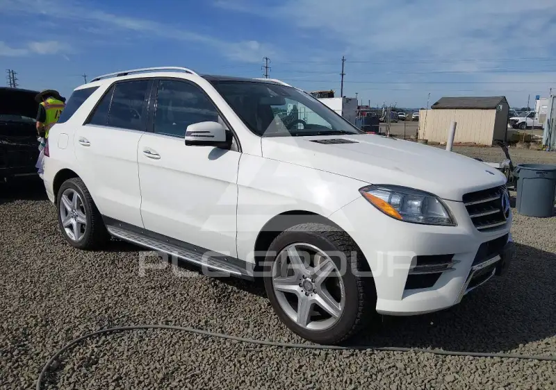 2013 Mercedes Benz ML 550 фото