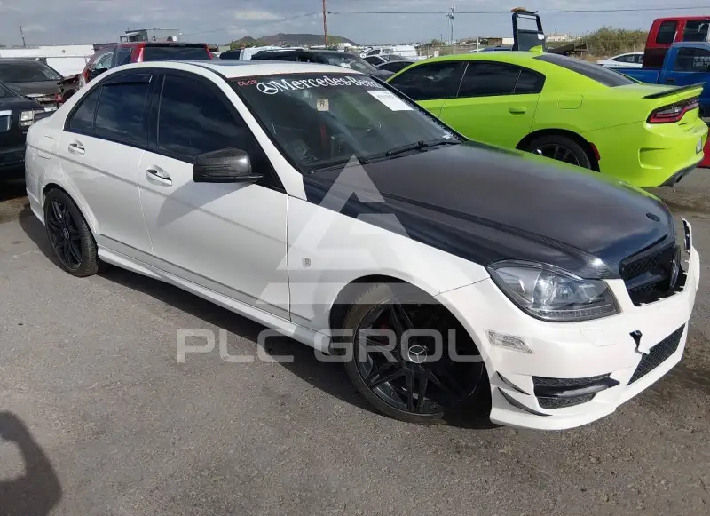 2013 Mercedes Benz C 250 фото