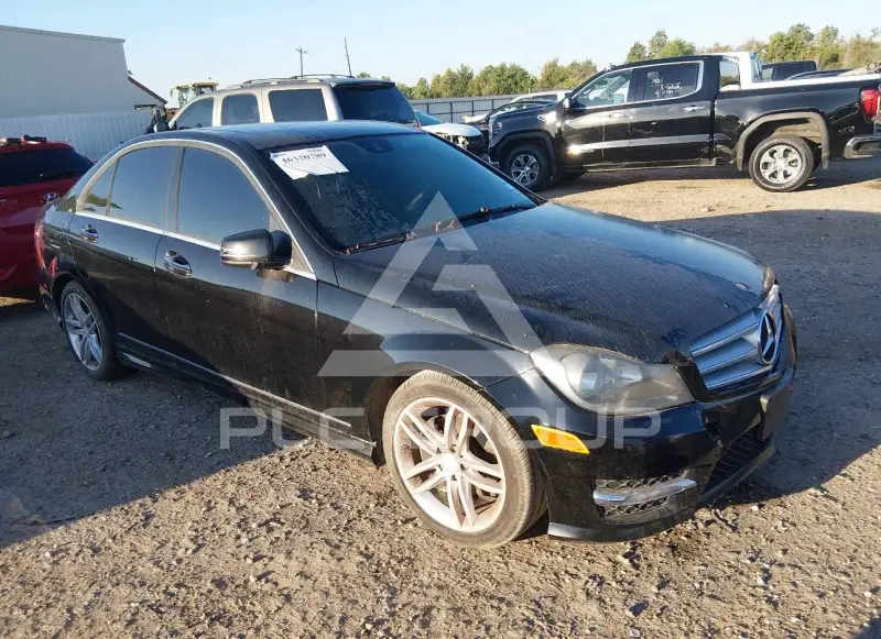 2013 Mercedes Benz C 250 фото