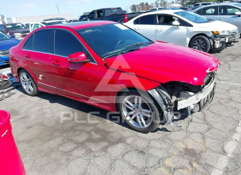 2013 Mercedes Benz C 250 фото