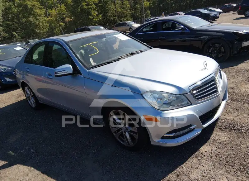 2013 Mercedes Benz C 250 фото