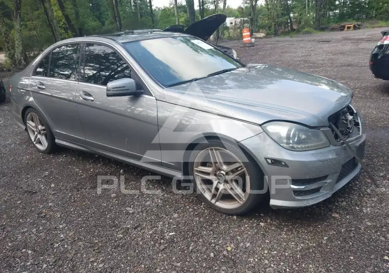 2013 Mercedes Benz C 250 фото