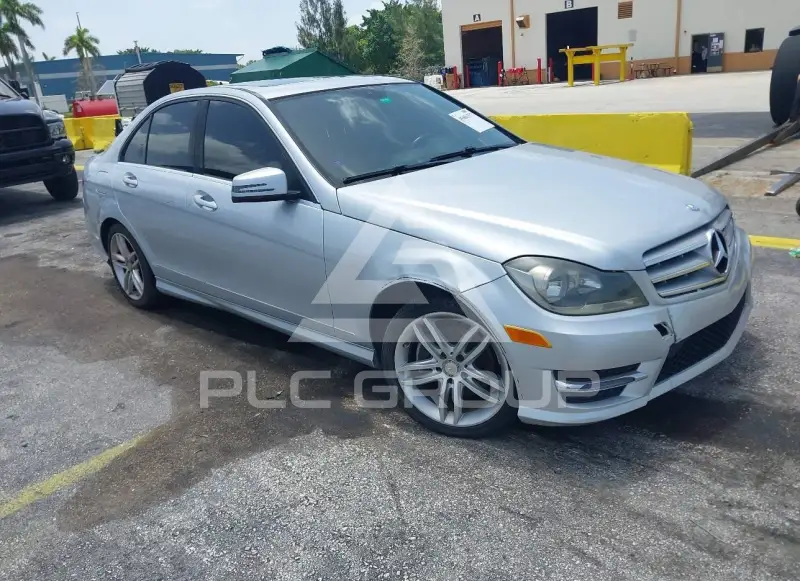 2013 Mercedes Benz C 250 photo