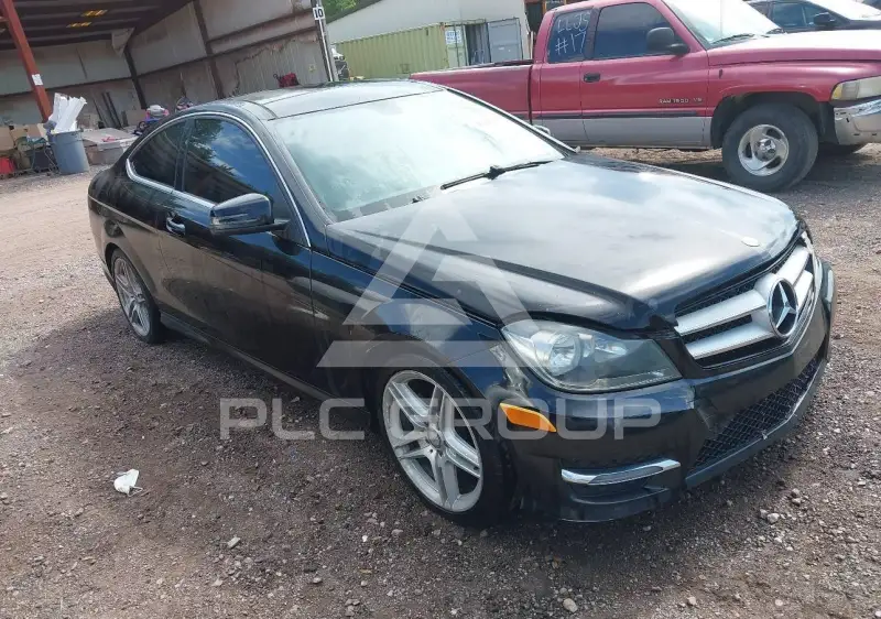 2013 Mercedes Benz C 250 фото