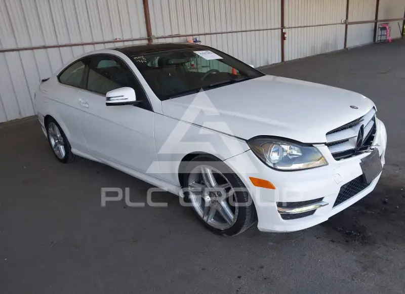 2013 Mercedes Benz C 250 фото