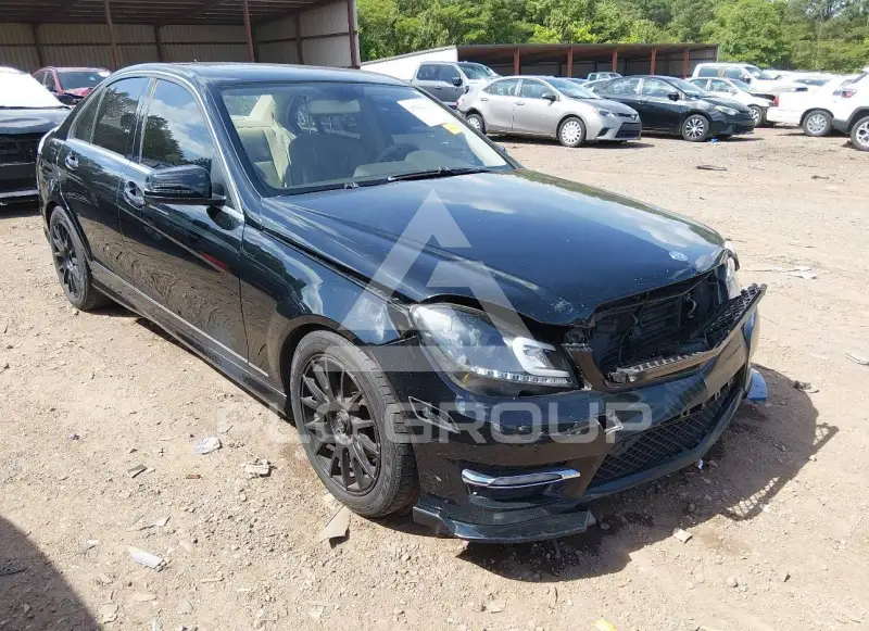 2013 Mercedes Benz C 250 фото