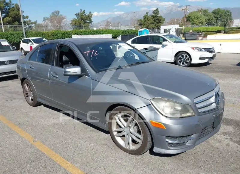 2013 Mercedes Benz C 250 photo