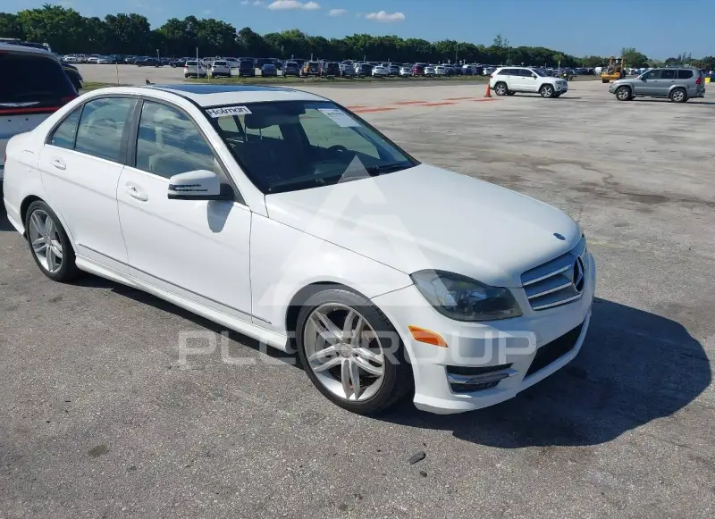 2013 Mercedes Benz C 250 photo