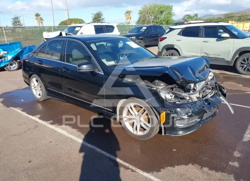 2013 Mercedes Benz C 250 фото