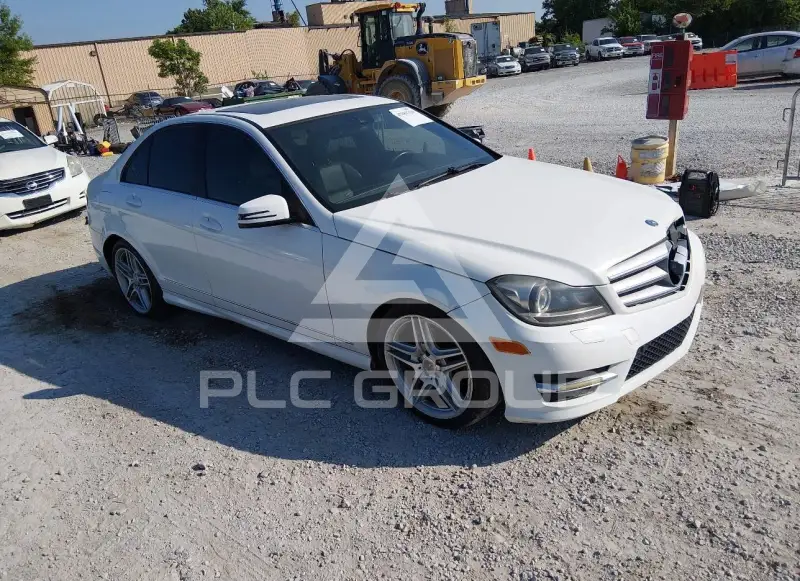 2013 Mercedes Benz C 250 фото