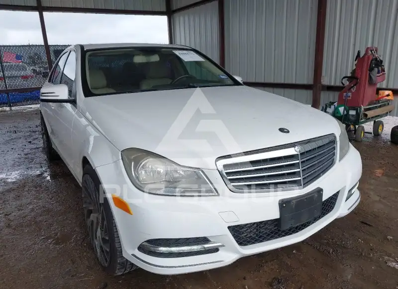2013 Mercedes Benz C 250 photo
