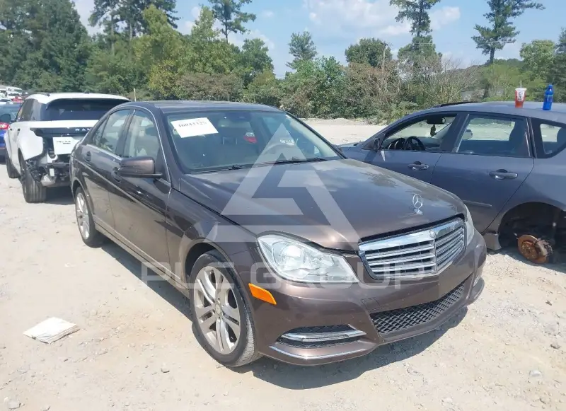 2013 Mercedes Benz C 250 фото