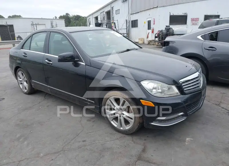 2013 Mercedes Benz C 250 фото