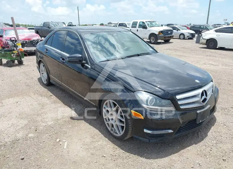 2013 Mercedes Benz C 250 photo