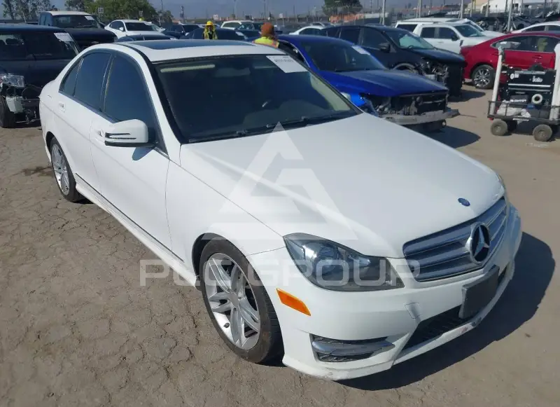 2013 Mercedes Benz C 250 photo