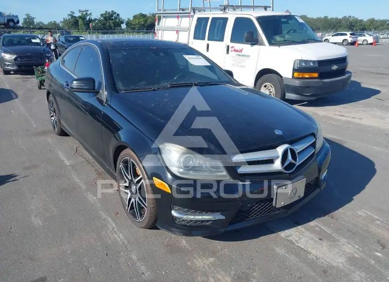 2013 Mercedes Benz C 350 фото