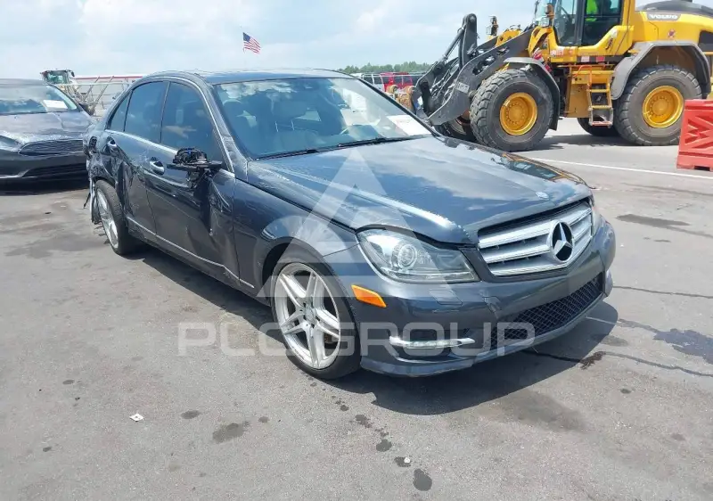 2013 Mercedes Benz C 350 photo