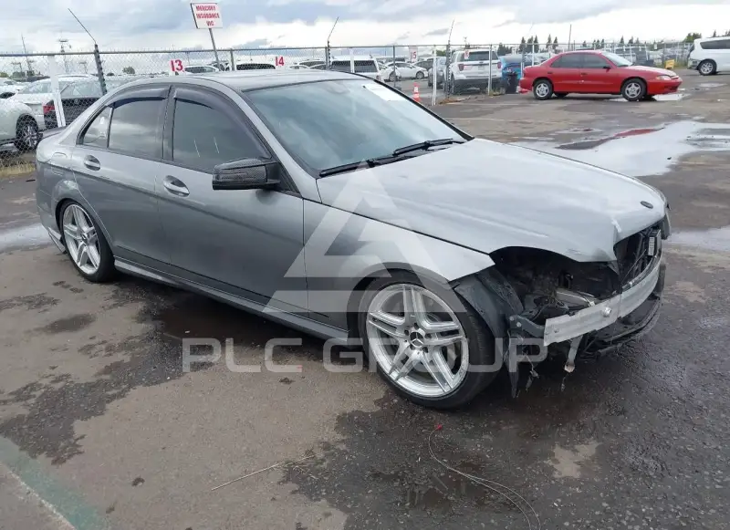 2013 Mercedes Benz C 350 photo