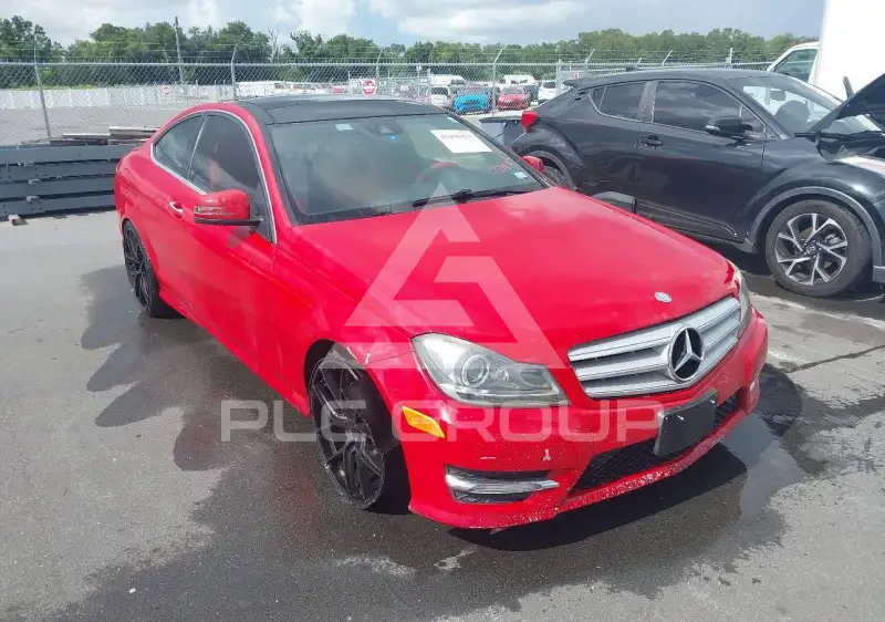 2013 Mercedes Benz C 350 photo