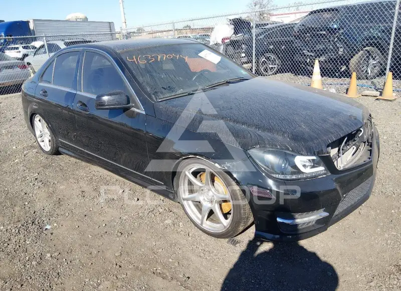2013 Mercedes Benz C 300 photo