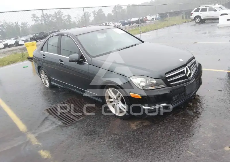 2013 Mercedes Benz C 300 photo