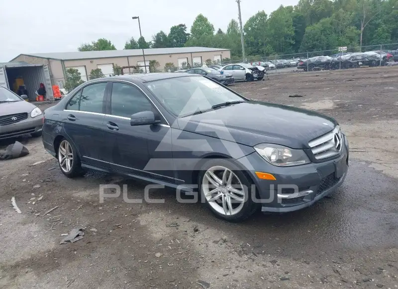 2013 Mercedes Benz C 300 photo