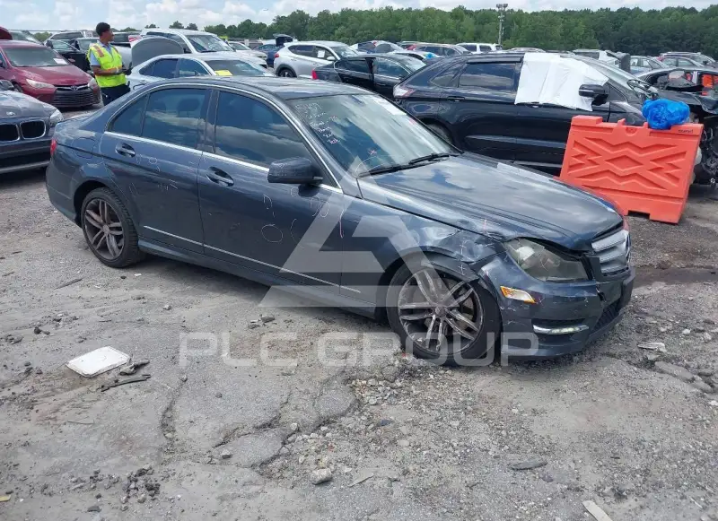 2013 Mercedes Benz C 300 photo