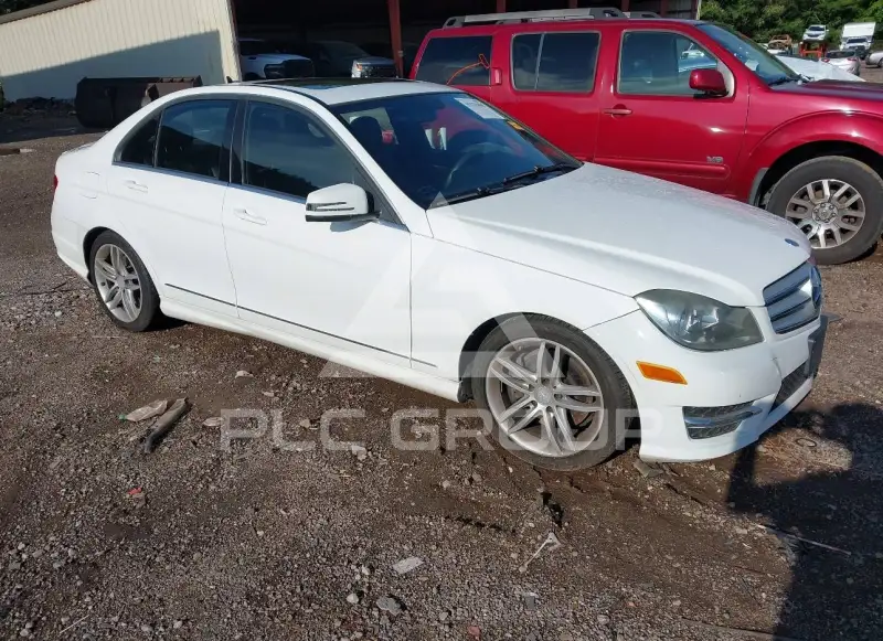 2013 Mercedes Benz C 300 фото