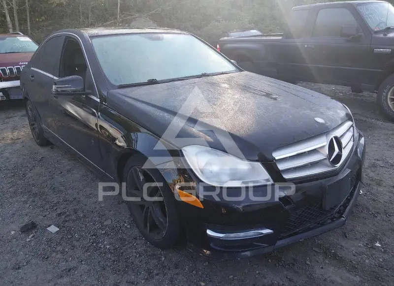 2013 Mercedes Benz C 300 фото