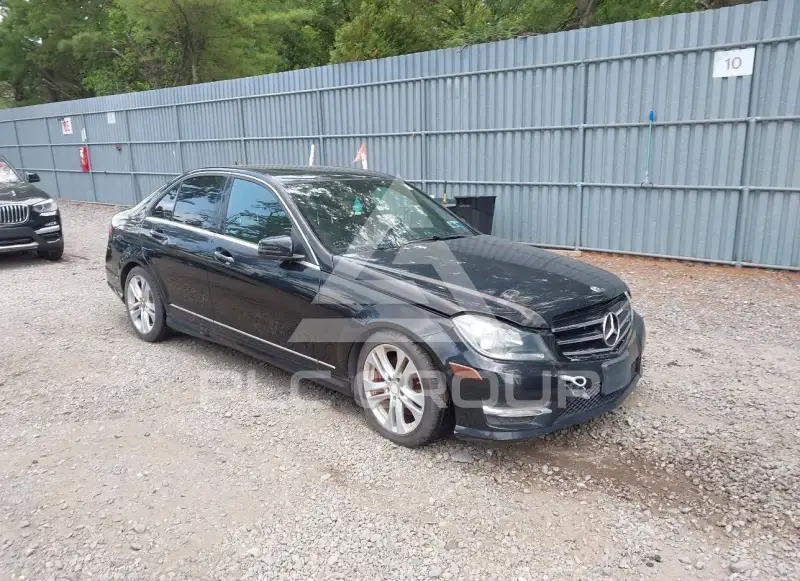 2013 Mercedes Benz C 300 photo