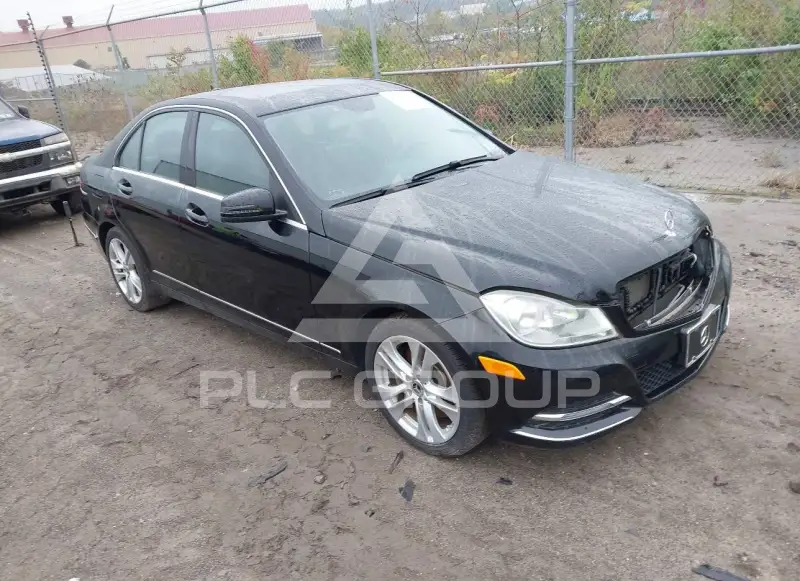 2013 Mercedes Benz C 300 фото