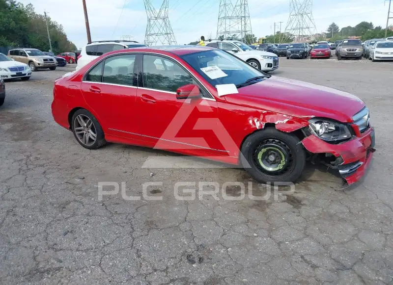 2013 Mercedes Benz C 300 photo