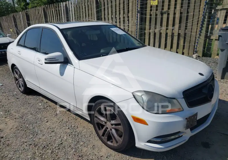 2013 Mercedes Benz C 300 photo